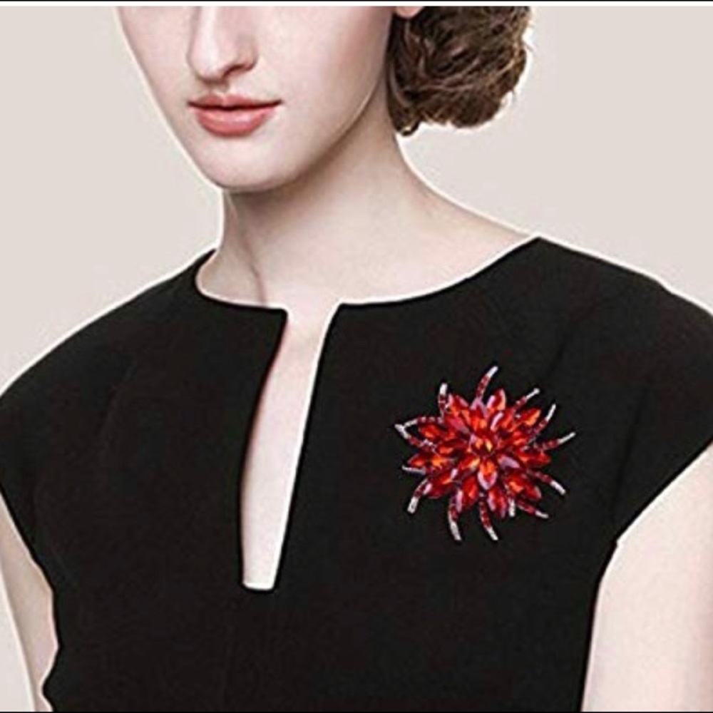 Brooch - Picture 3 of 3